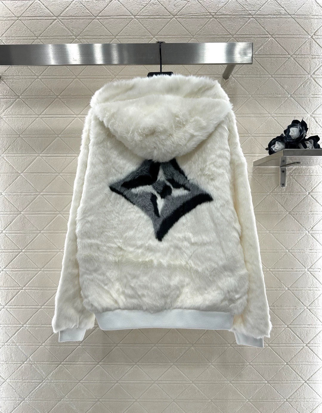 25fw Hooded fur coat