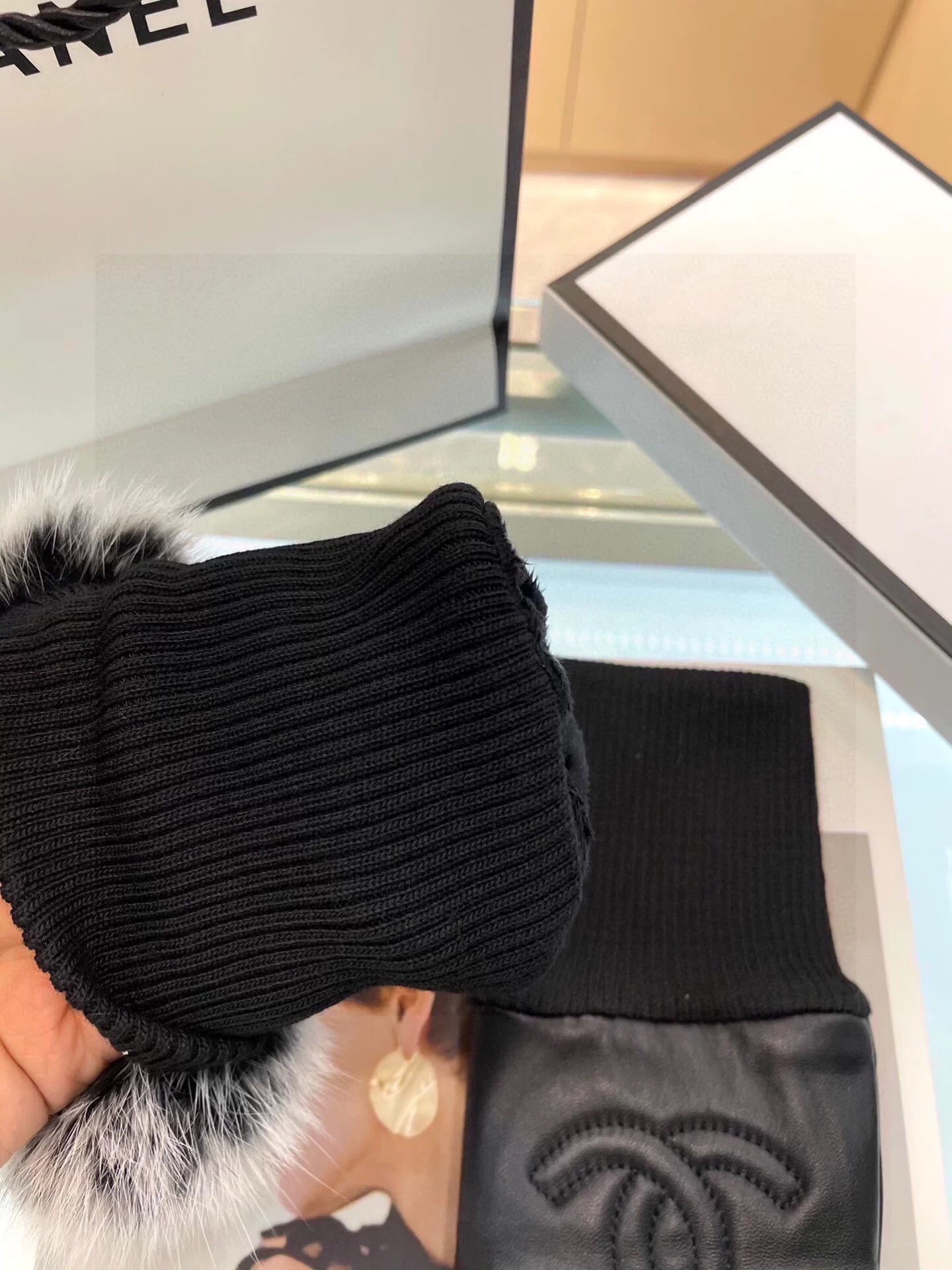 Short lazy rabbit fur gloves