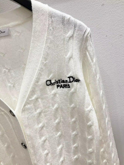 25fw V-neck long sleeved cardigan