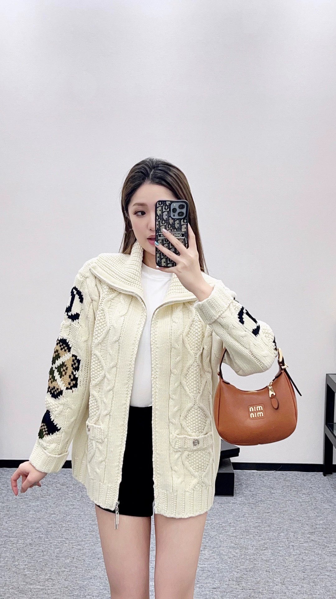 25fw Zipper hook flower knitted cardigan