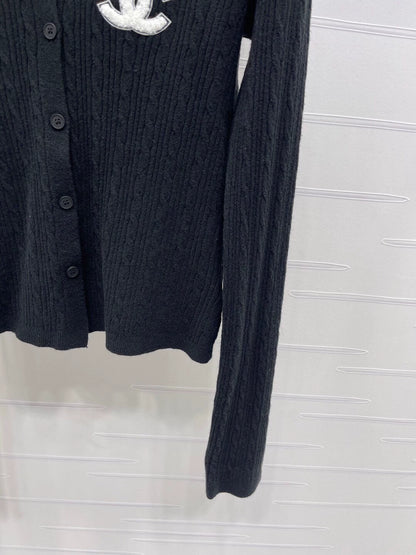 Vertical pit stripe lapel cardigan