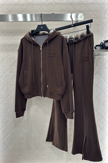 Hooded jacket and pants set