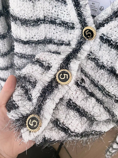 25fw Two tone V-neck cardigan