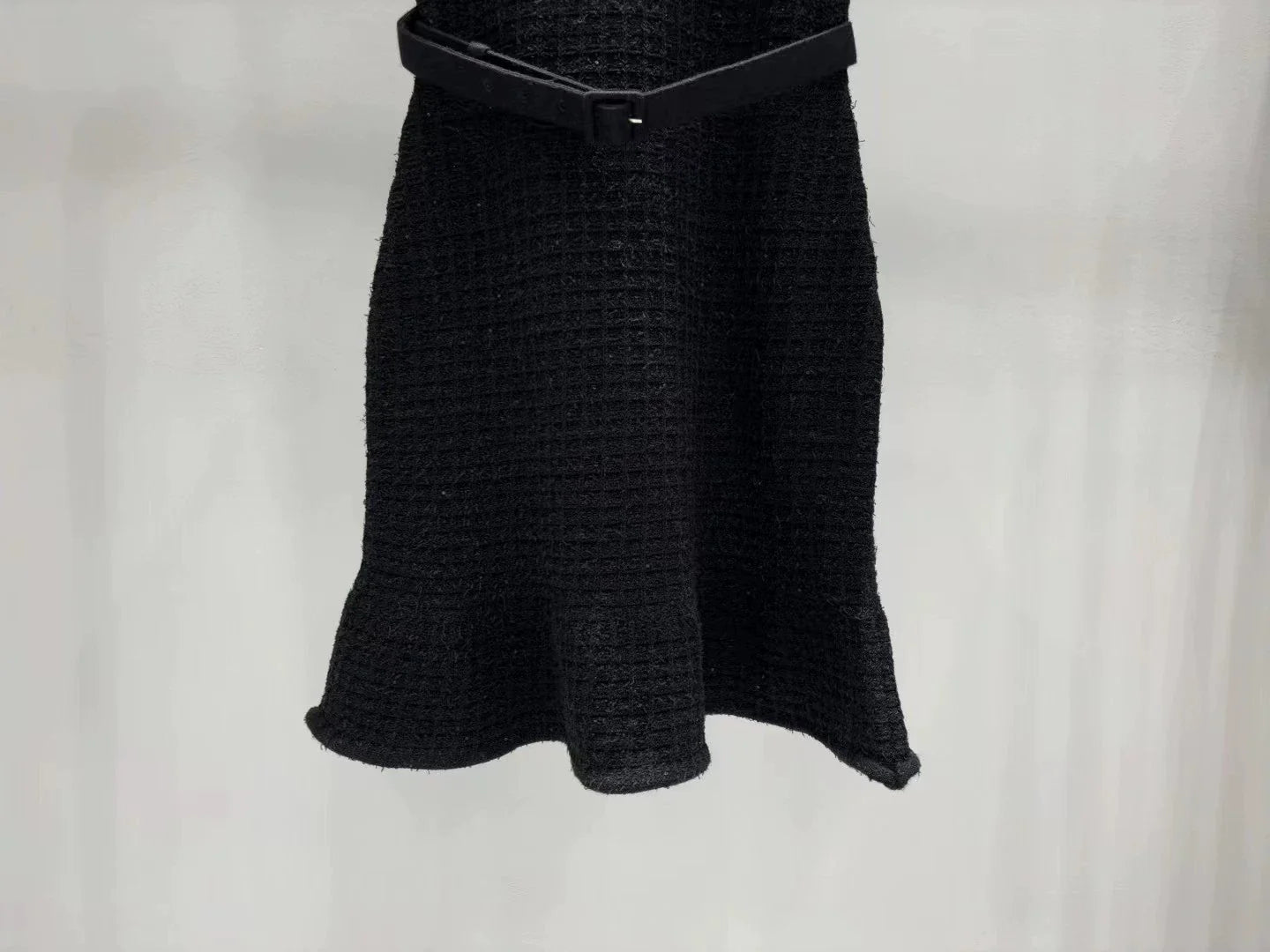 25fw Embroidered sequin knit dress