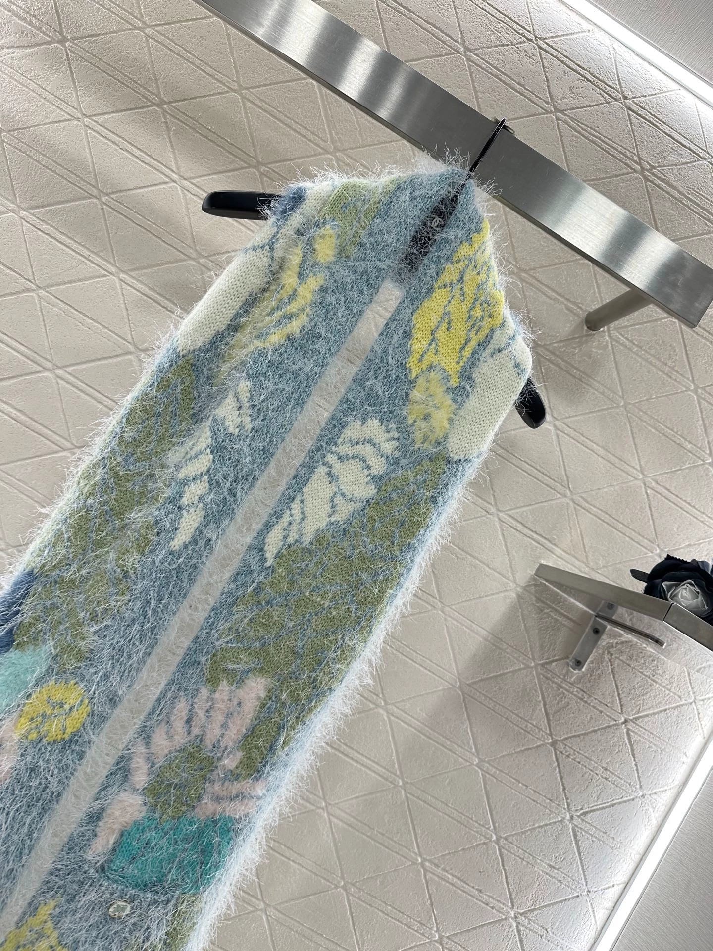 25fw Mohair knitted scarf