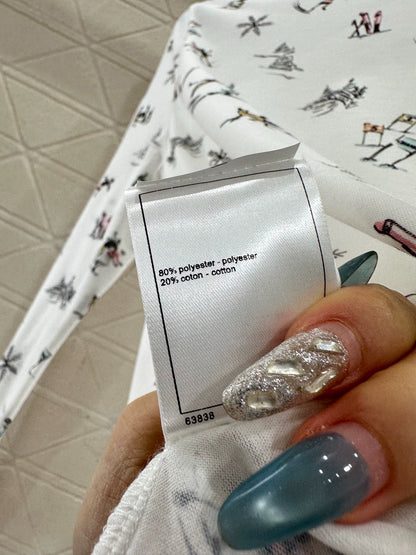 Slim fit ski print high neck top