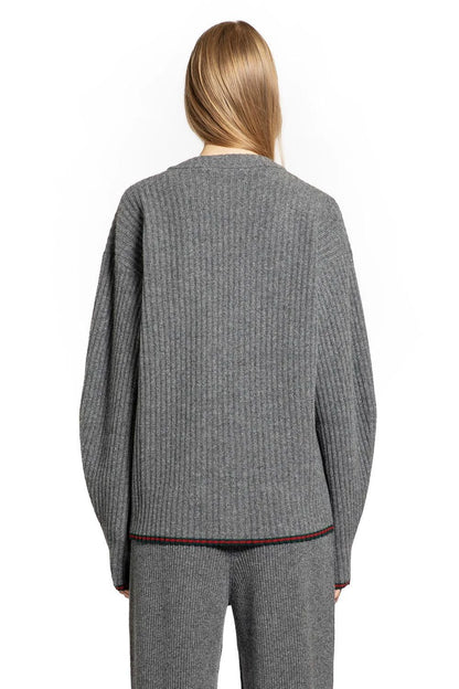 Color blocking pocket set