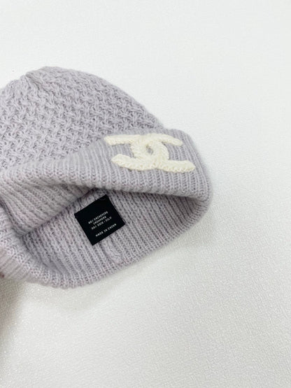 C logo knitted cold hat