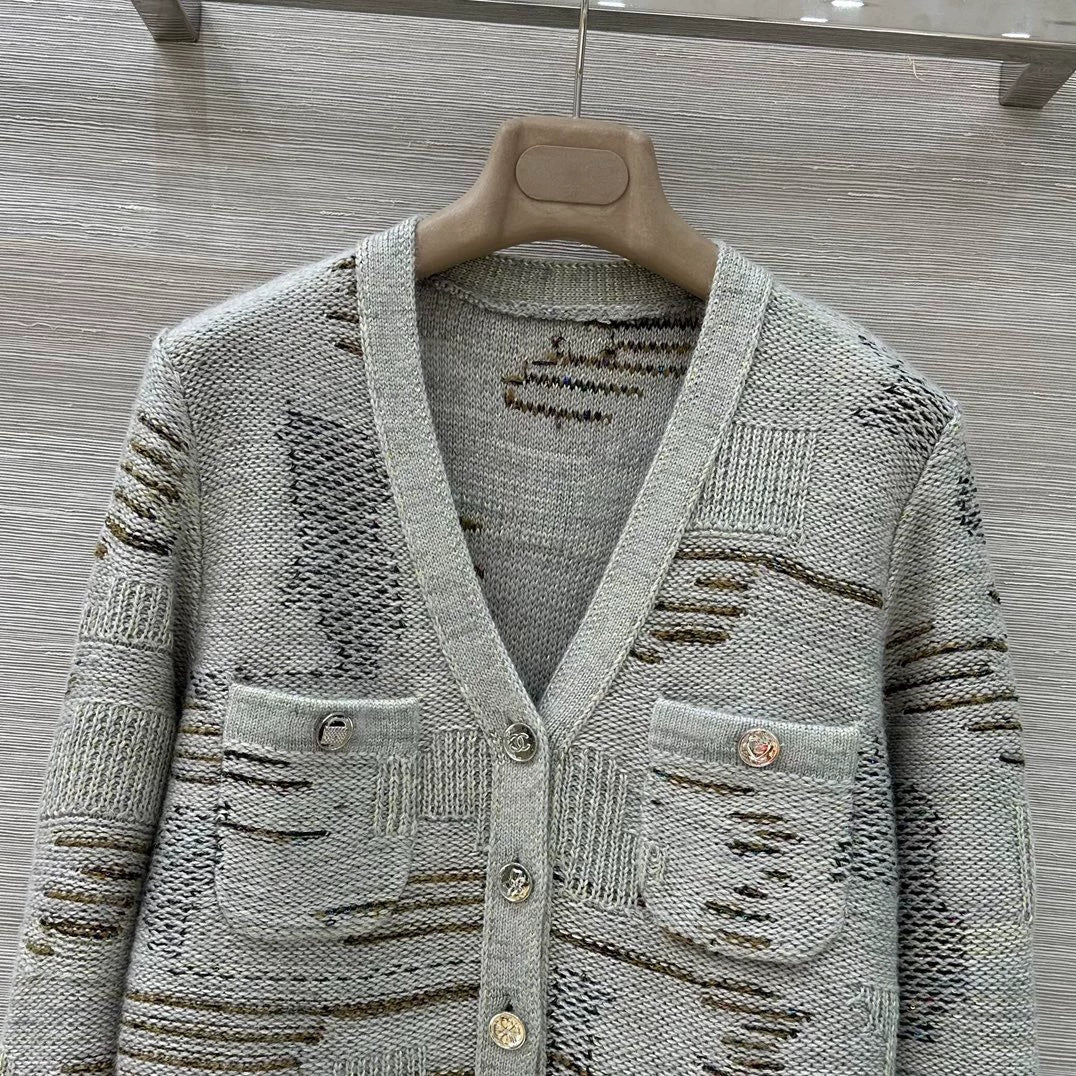 25fw Grey Knitted Cardigan
