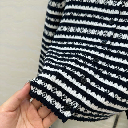 25 Spring and Summer Vacation New Arrivals Knitted Long Sleeve Cardigan