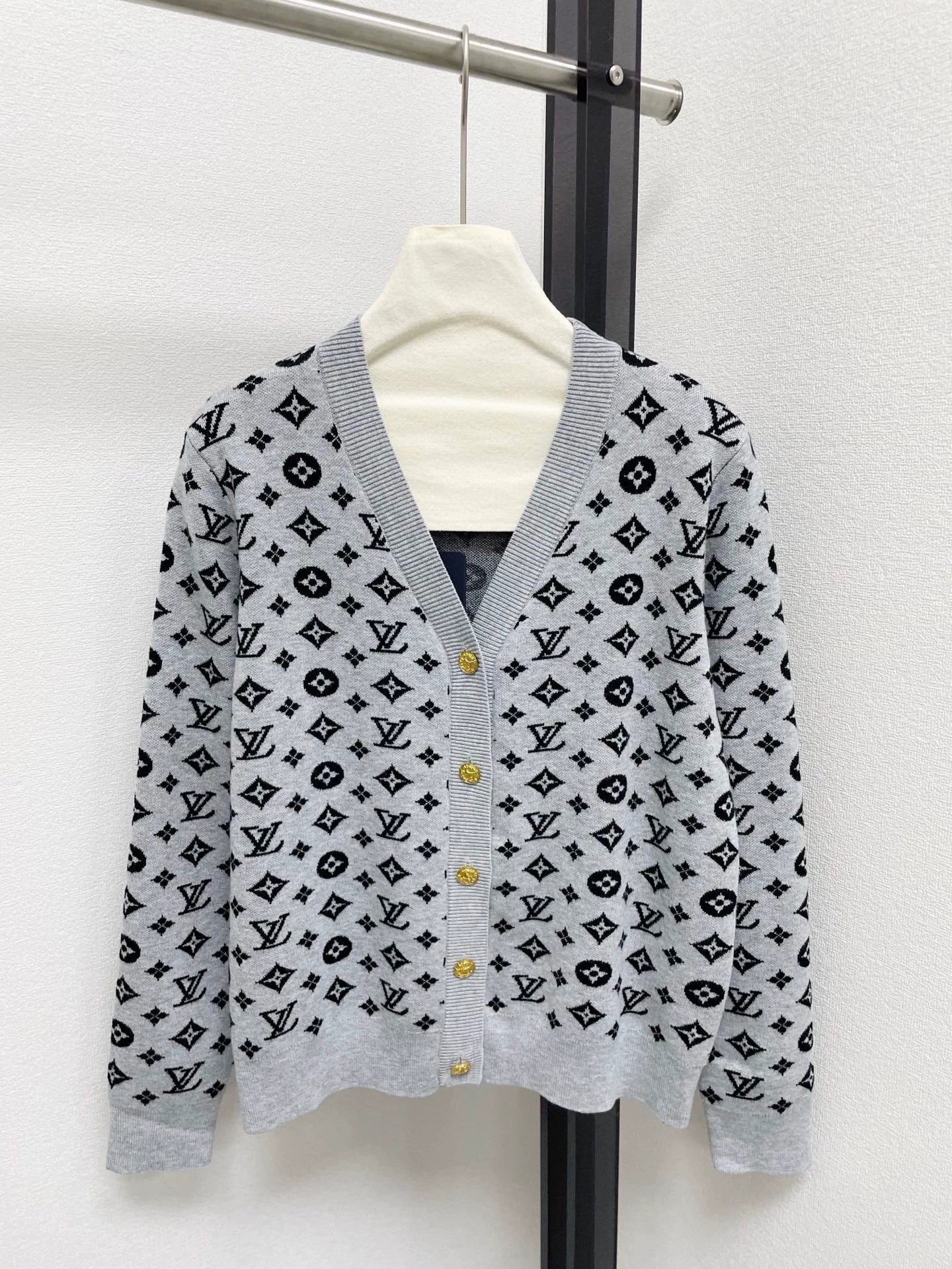 25fw Color blocked floral jacquard V-neck cardigan