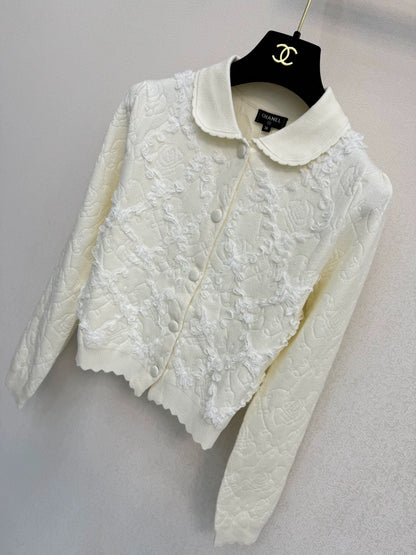 White knitted cardigan