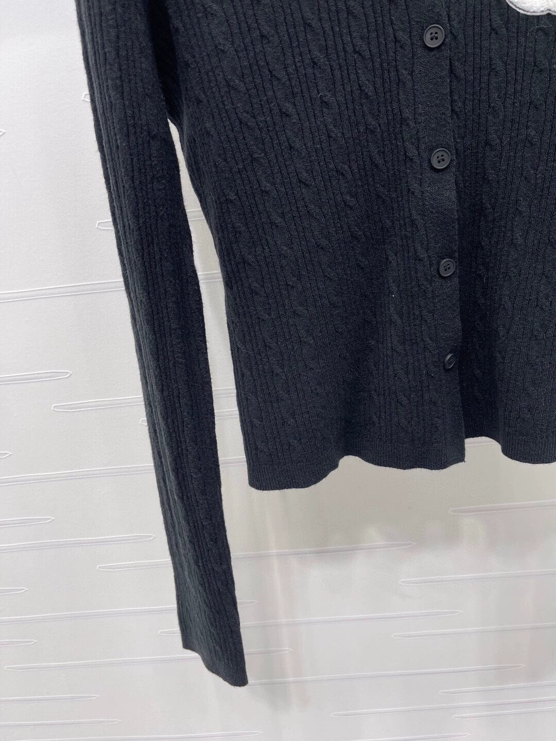 Vertical pit stripe lapel cardigan