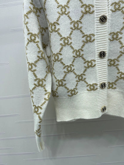 Jacquard knitted cardigan