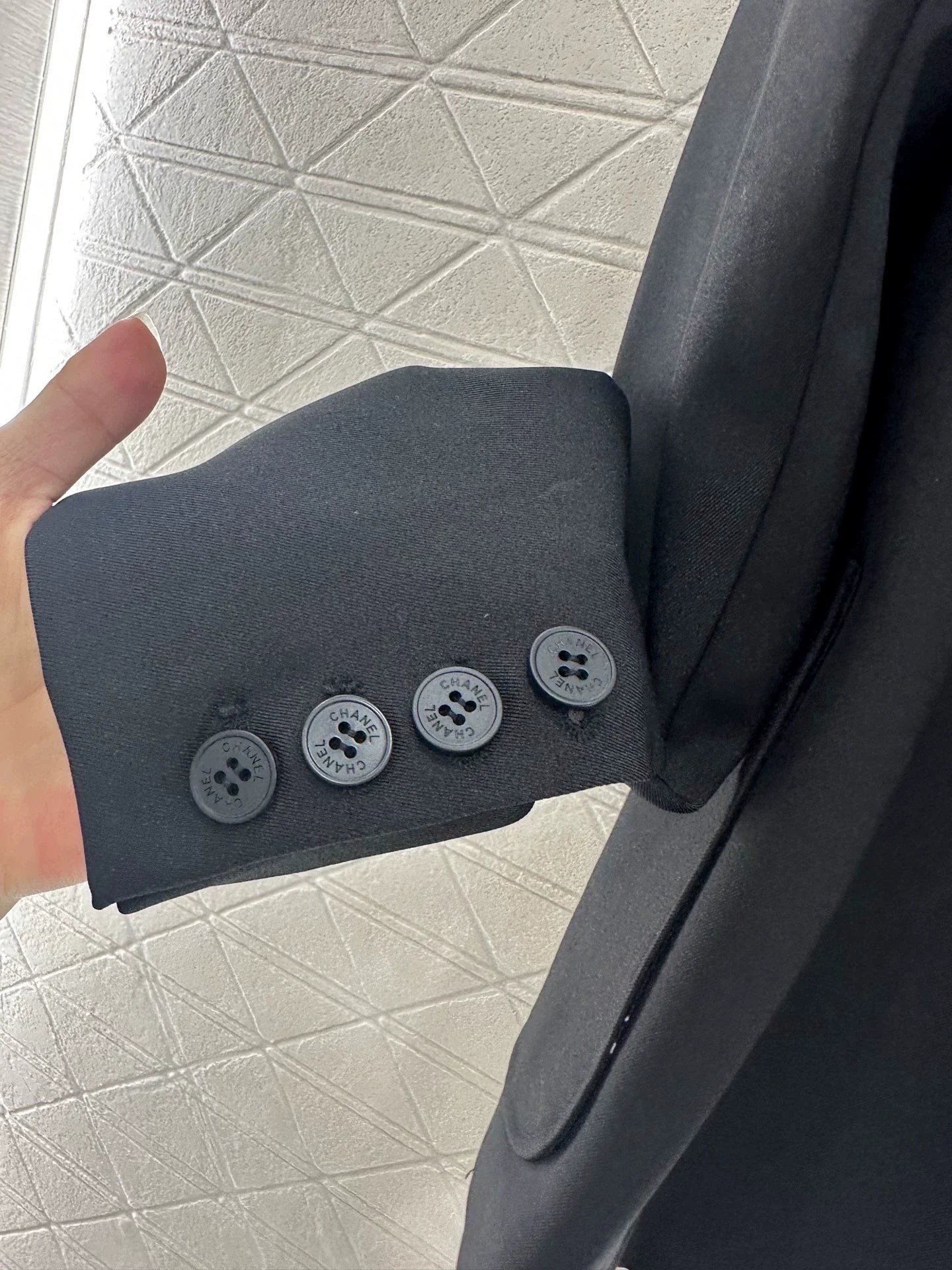 25fw Brooch suit silhouette jacket