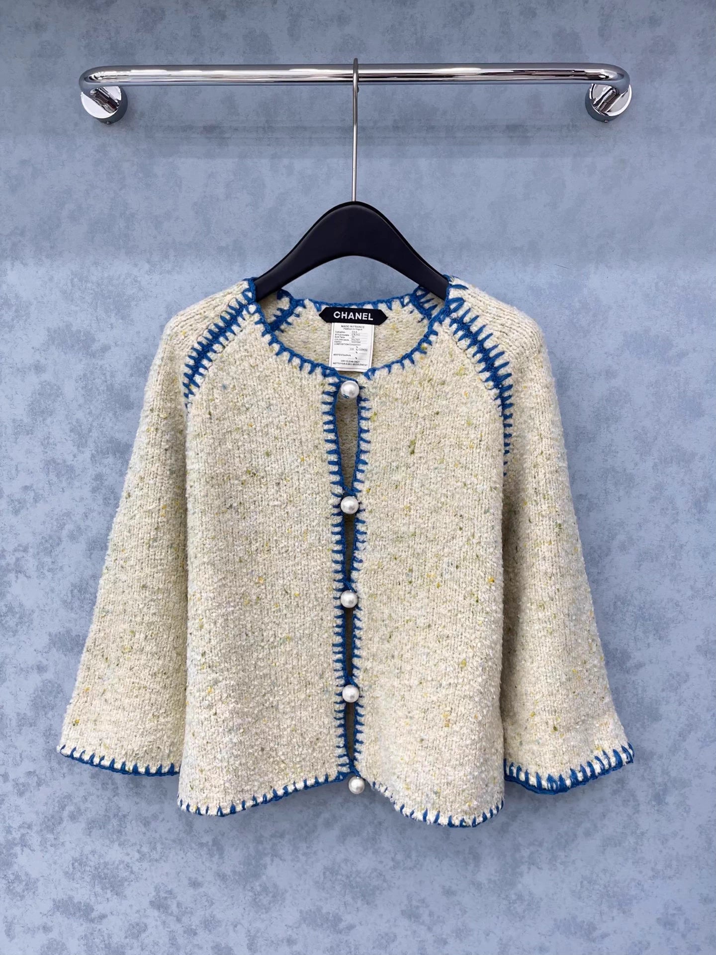 Pearl button contrasting round neck craft jacket