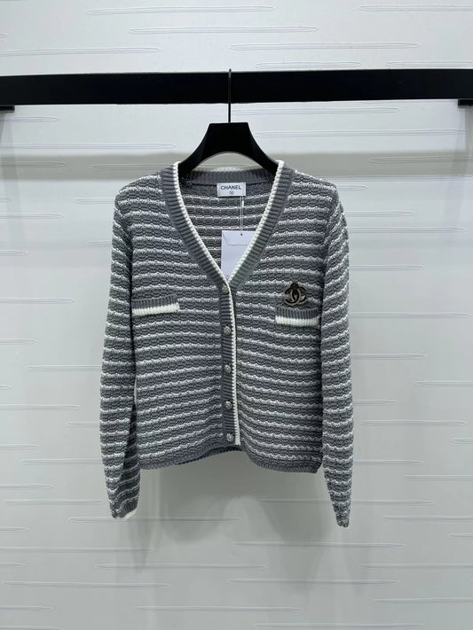 V-neck knitted striped cardigan