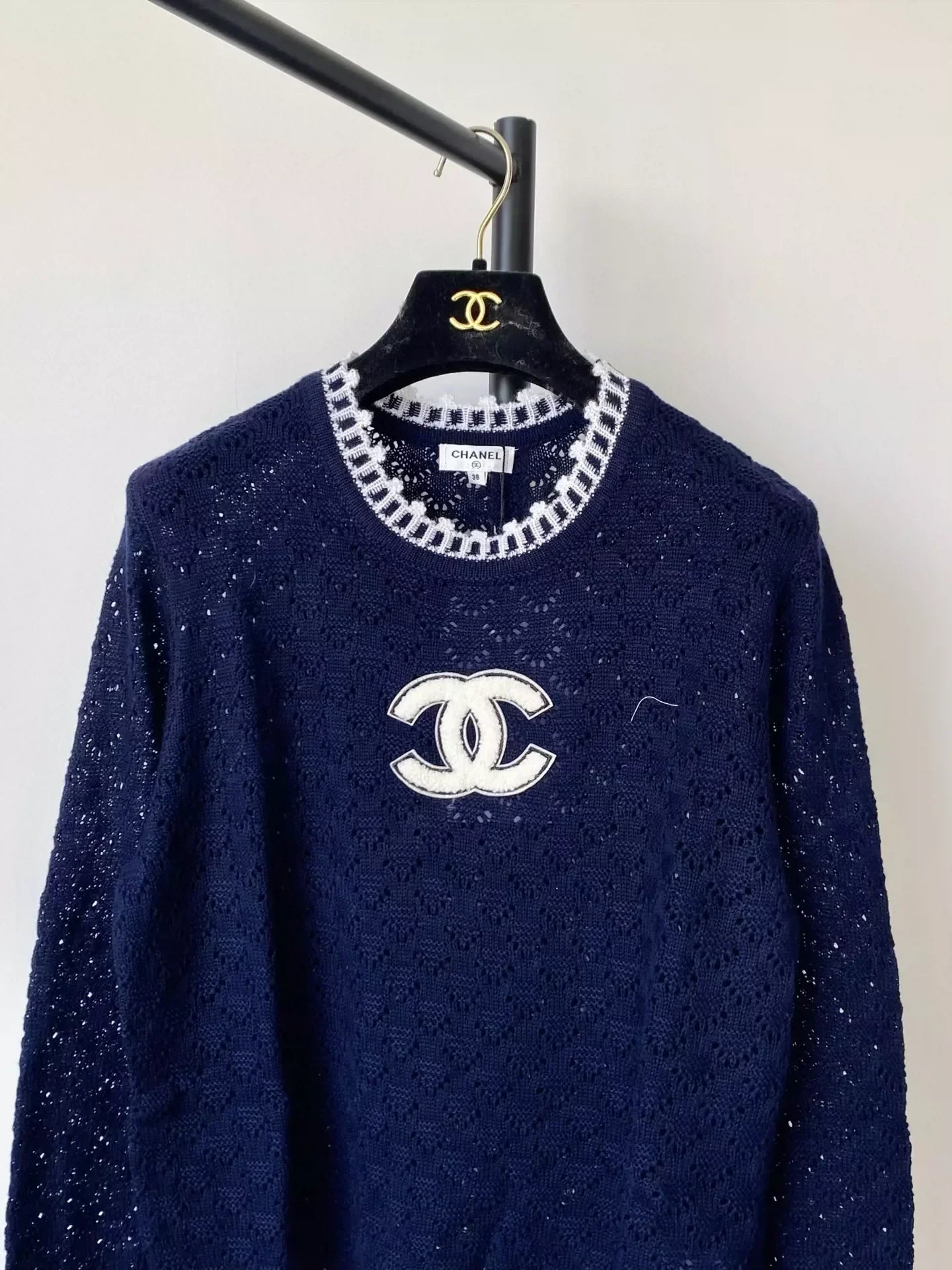 25fw Hollow knit long sleeved top