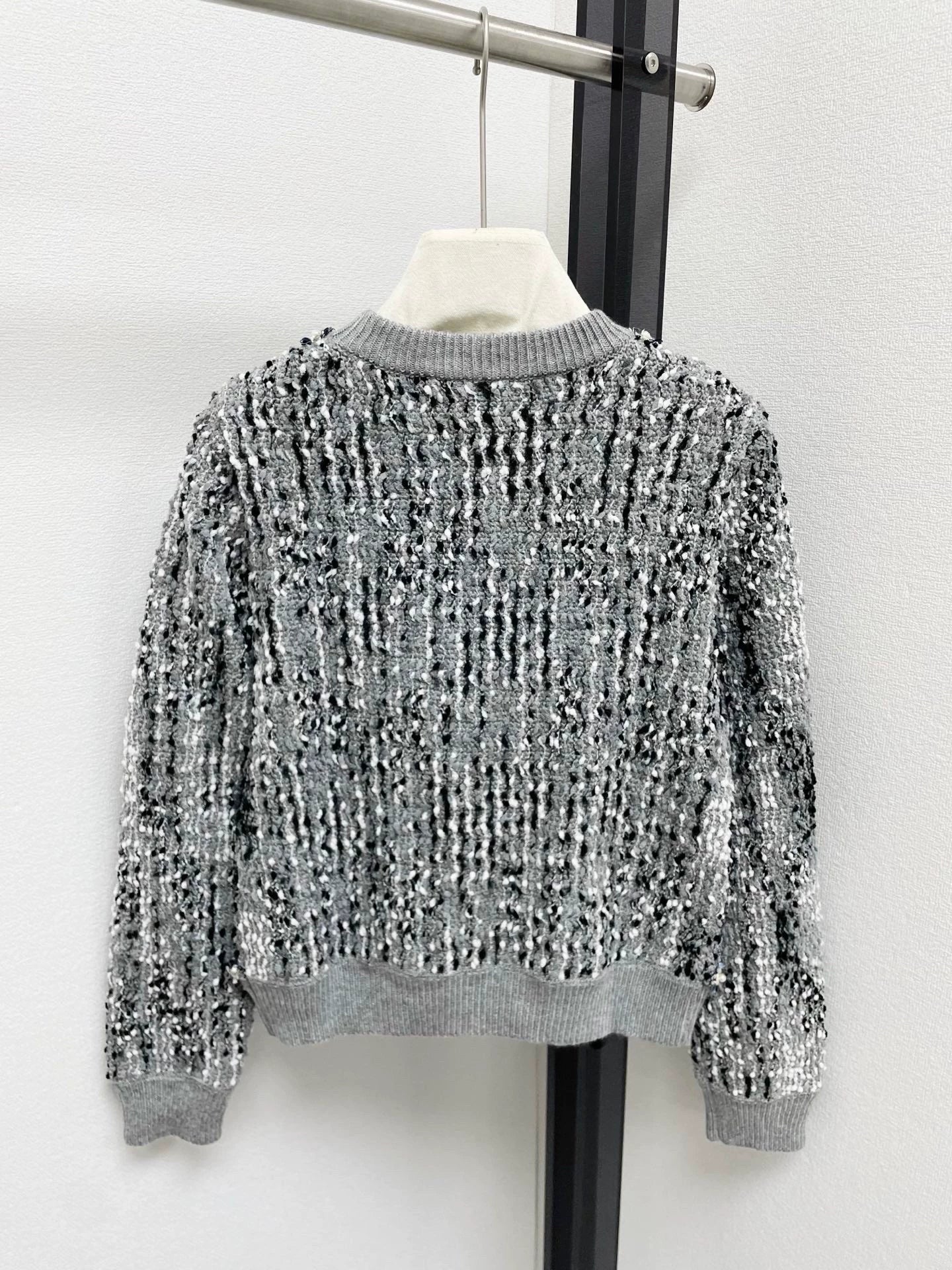 25fw Sequined knitted sweater