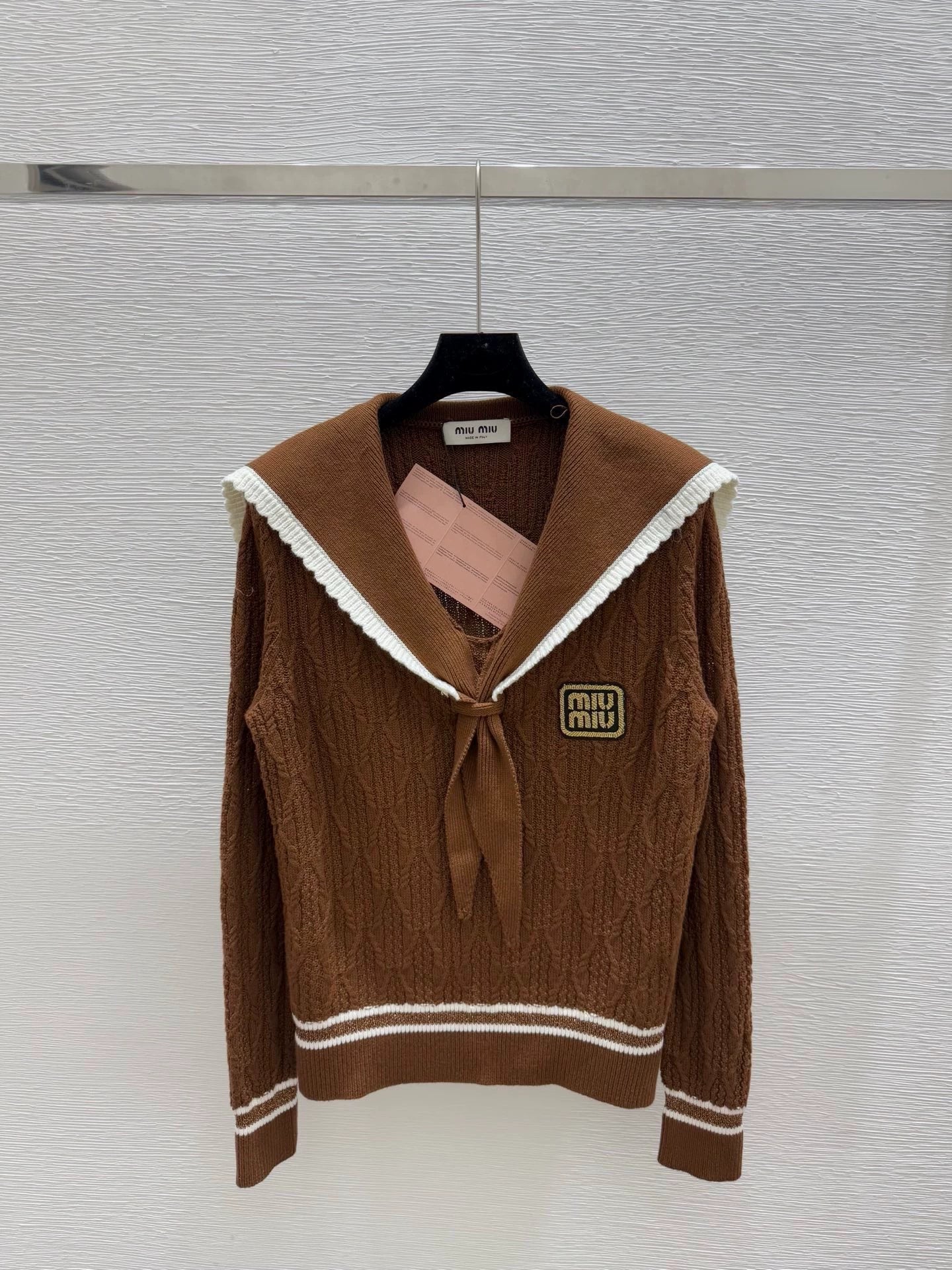 25fw Navy collar knitted sweater