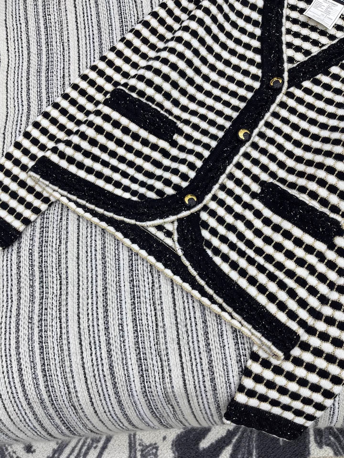 25fw Color blocking V-neck jacket