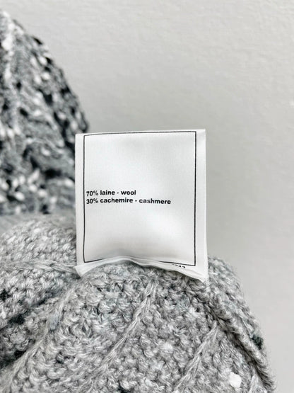 25fw Sequined knitted sweater