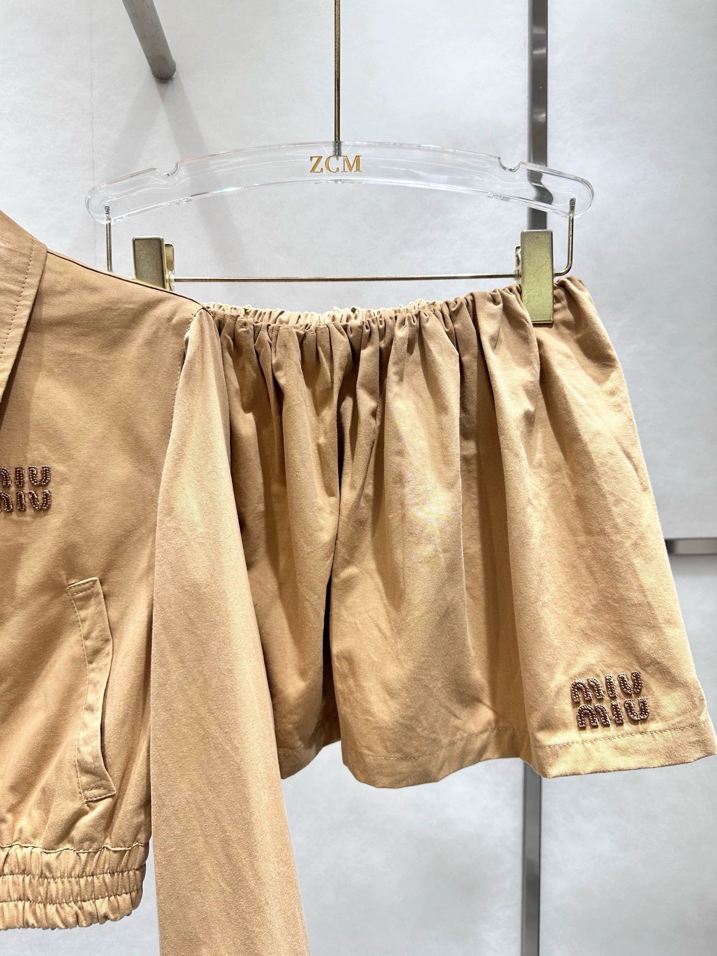 25 Lapel long-sleeved short jacket