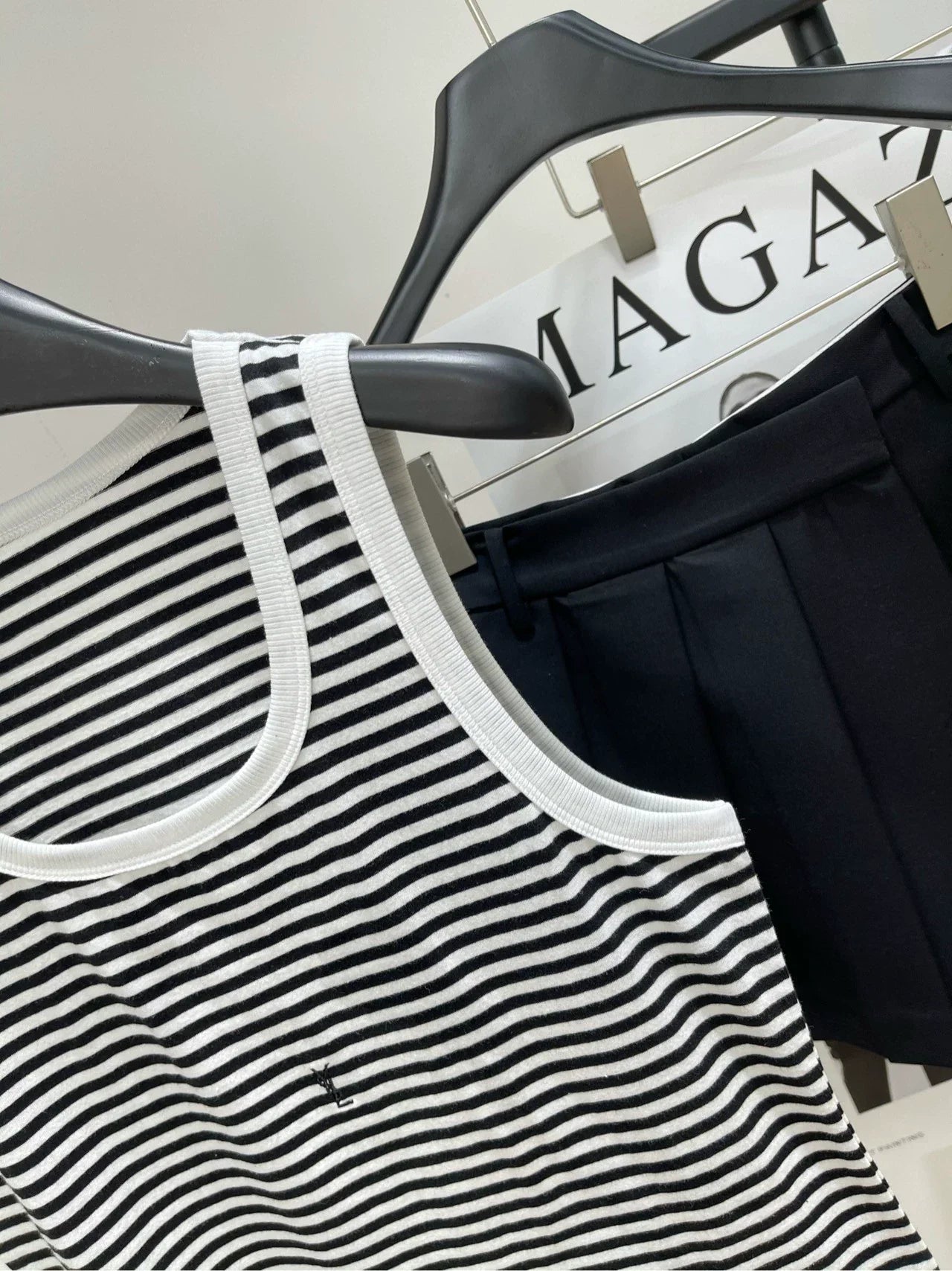 25SS new black and white striped vest for spring and summer
