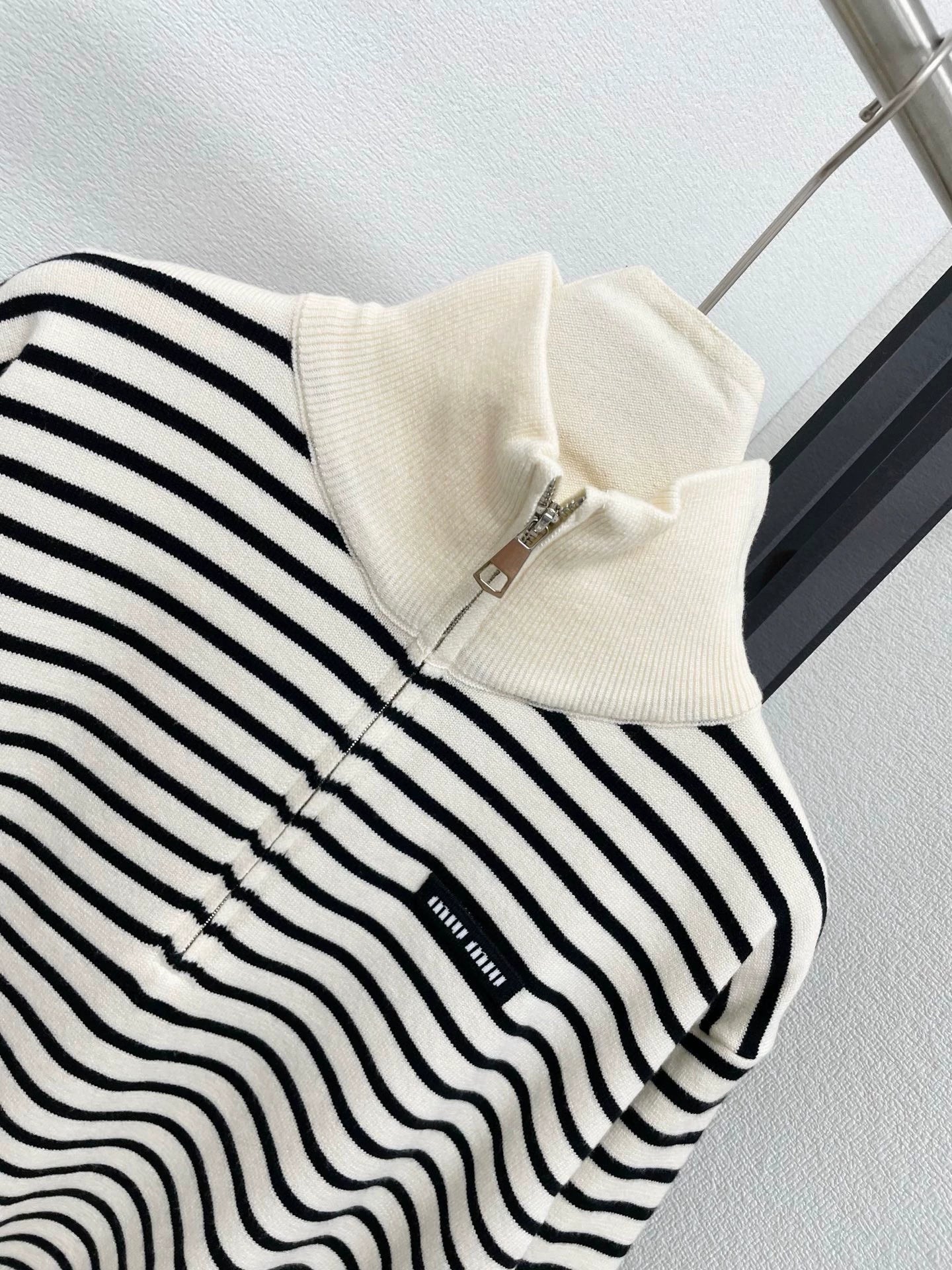 25fw Striped Half Zipper POLO