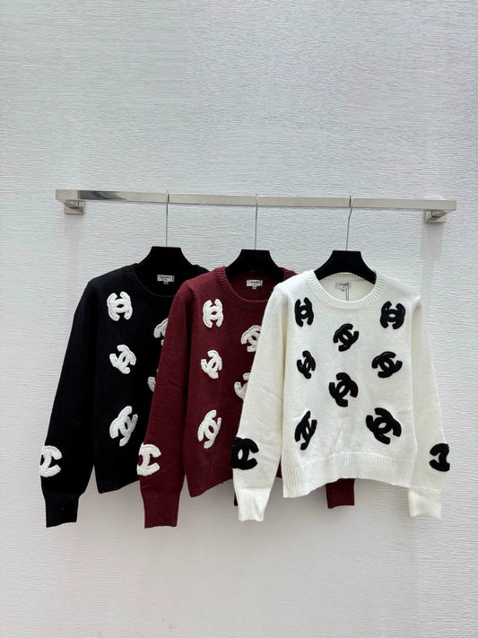 Towel embroidered logo sweater