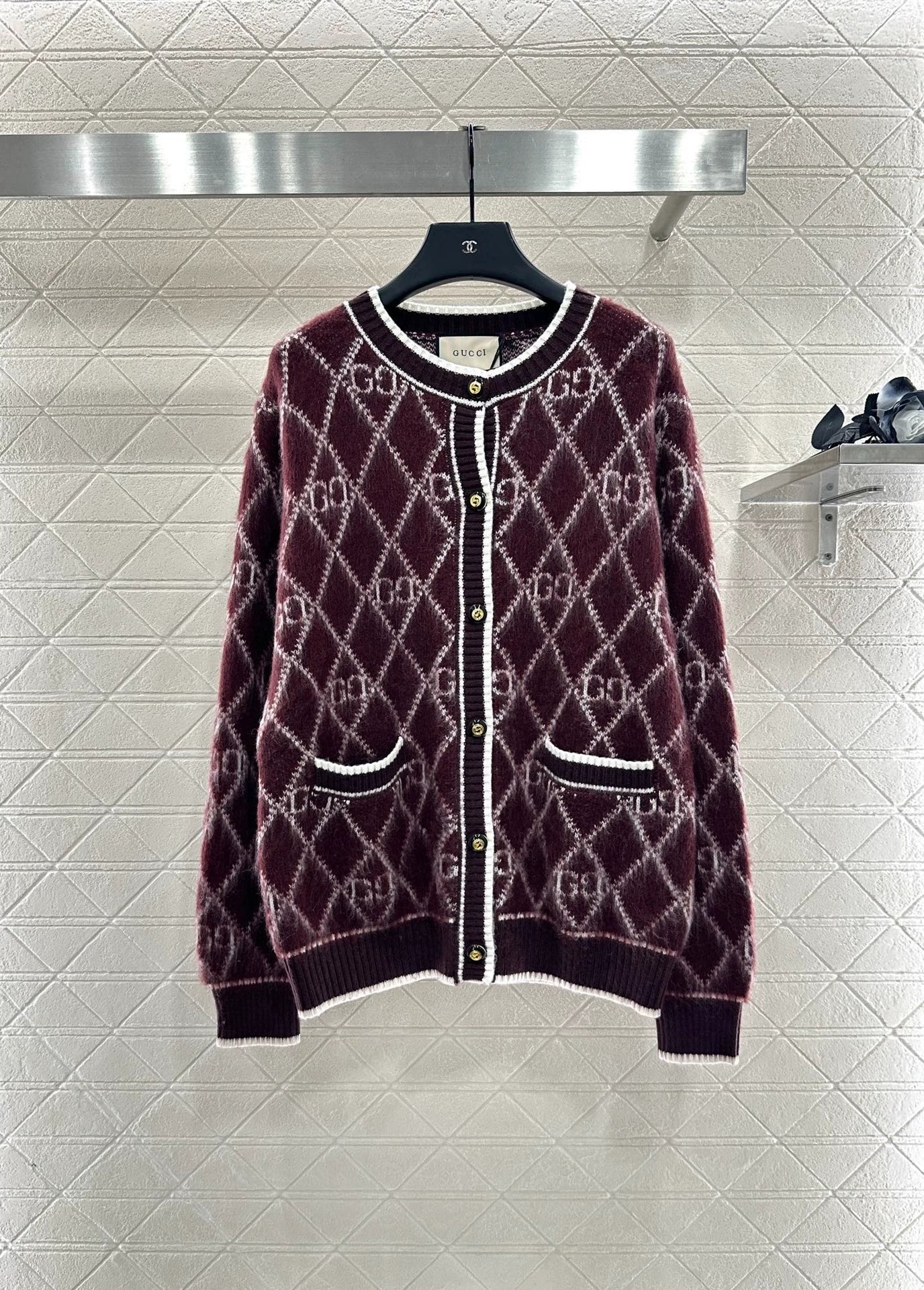 25 Vintage letter diamond grid round neck knitted wool cardigan