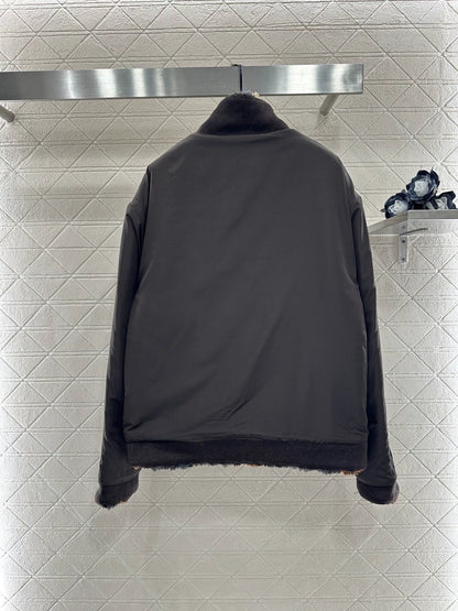 25fw Wear a teddy zipper jacket on both sides