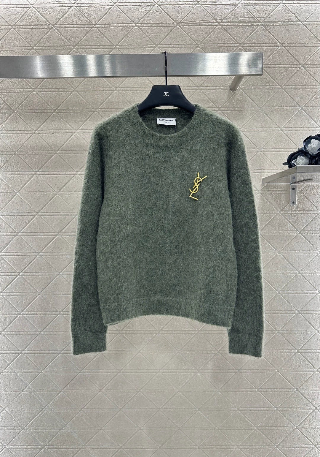 25fw Brooch letter knitted sweater