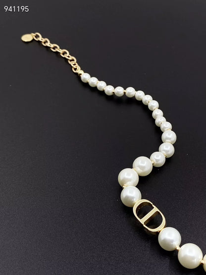 pearl necklace