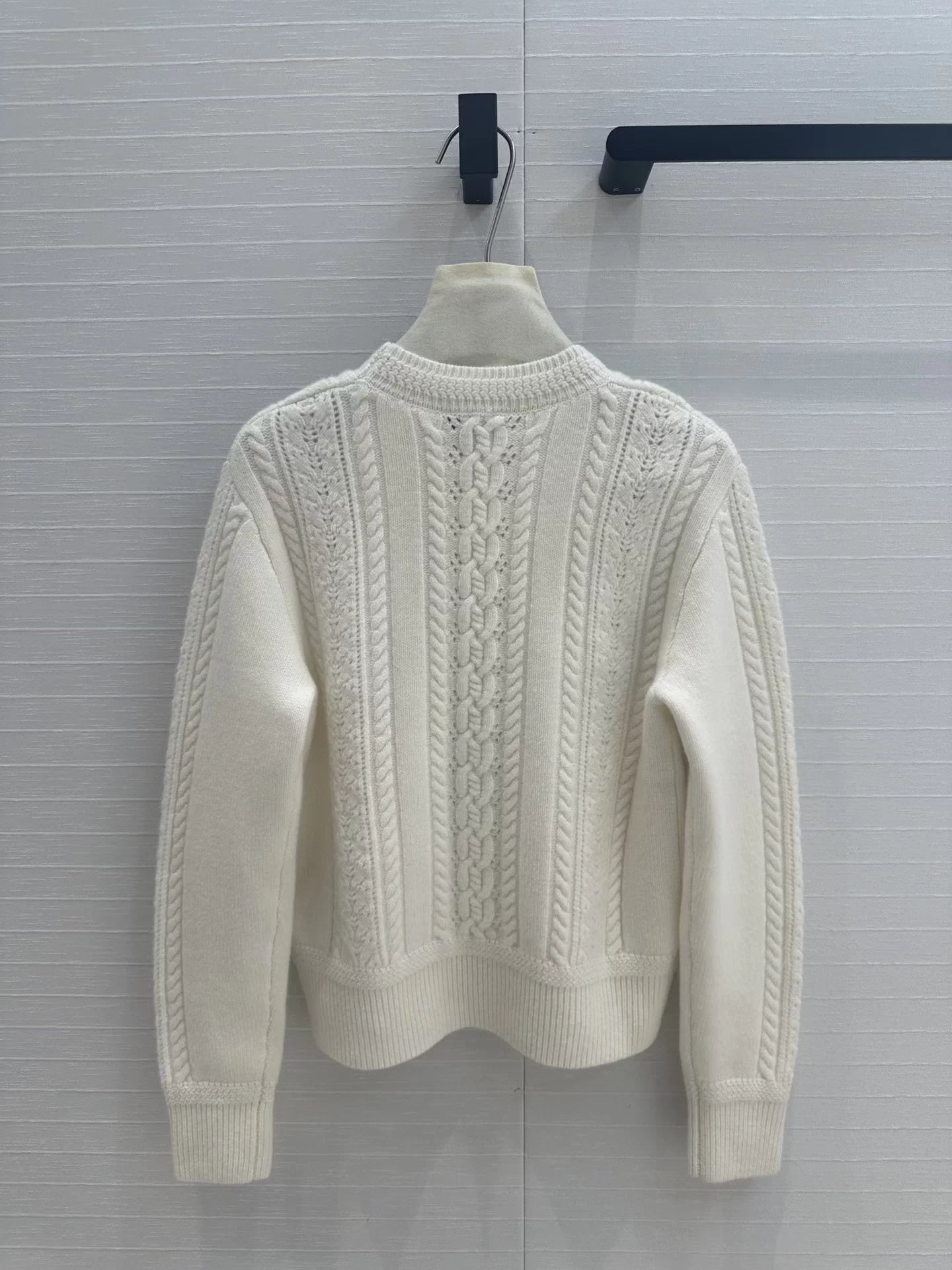 Hook flower cashmere sweater