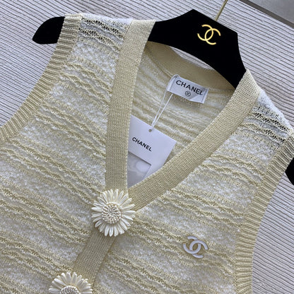 Knitted striped vest