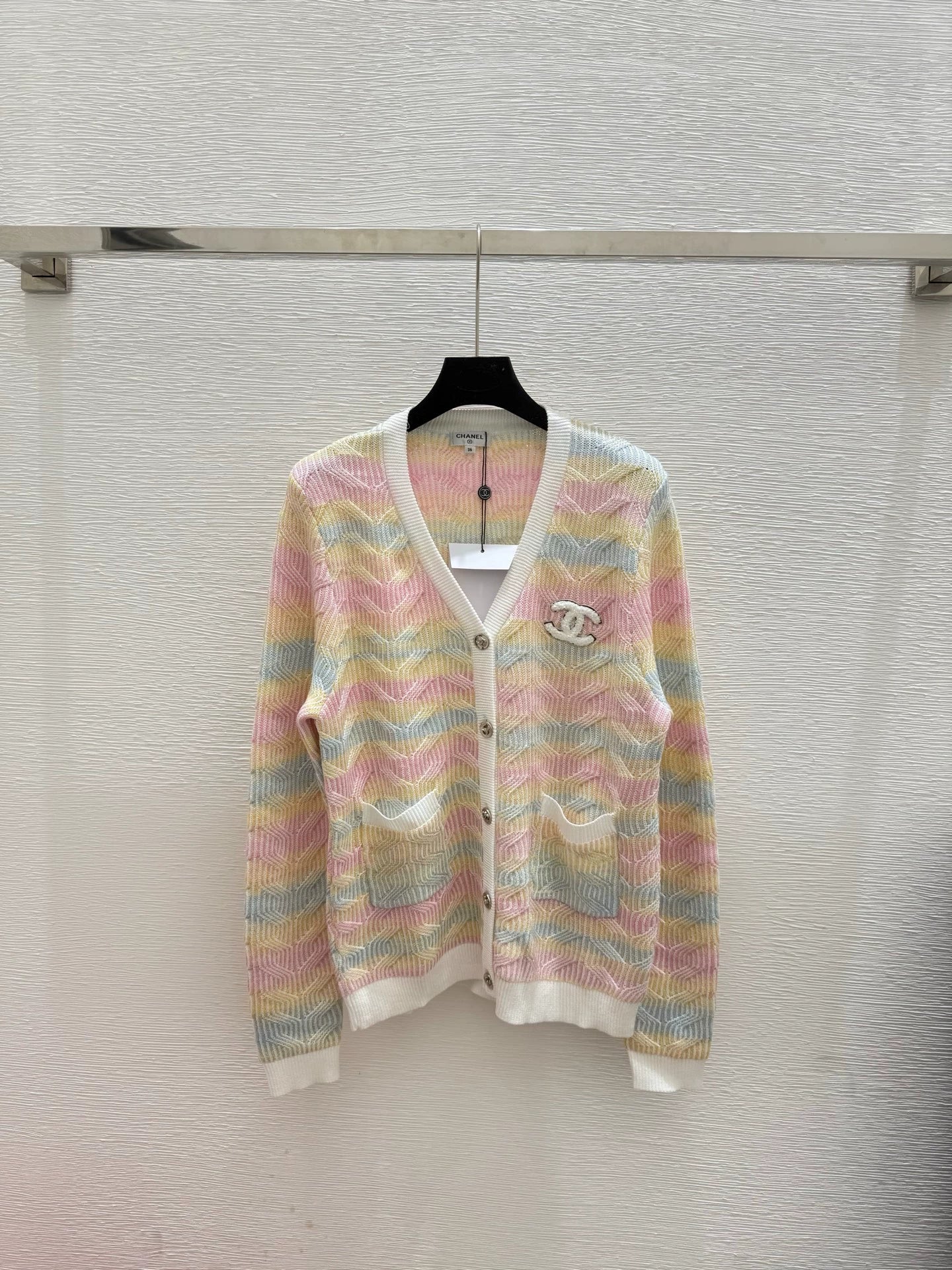 25fw Rainbow striped knitted cardigan