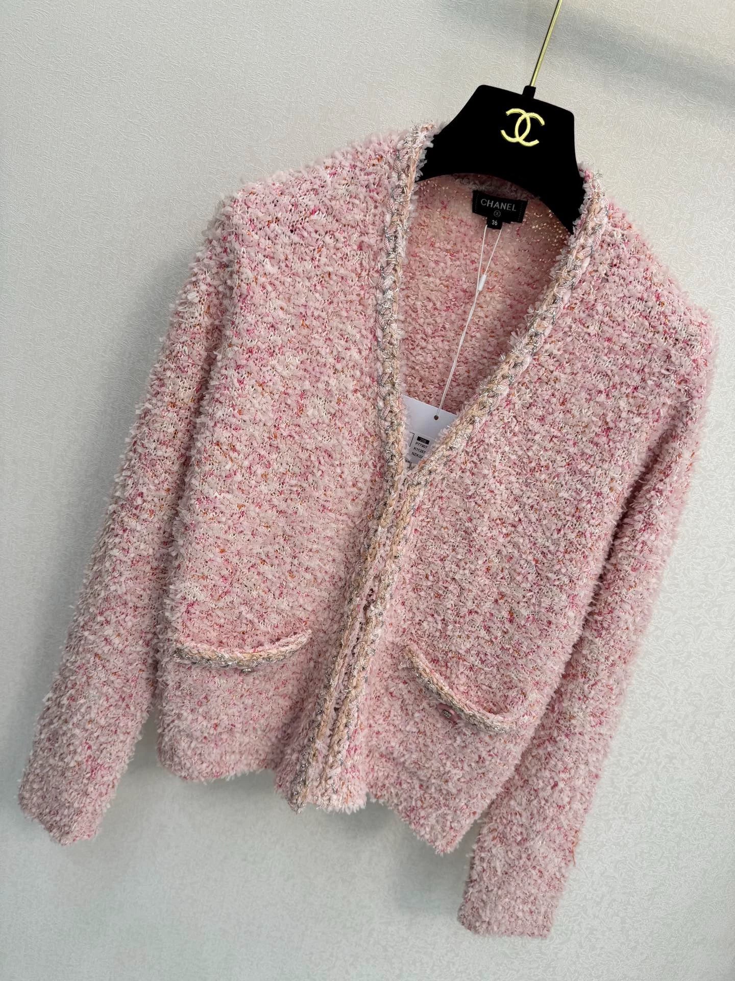 Pink coarse woolen coat