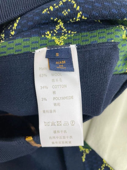 Double sided jacquard zipper hooded jacket