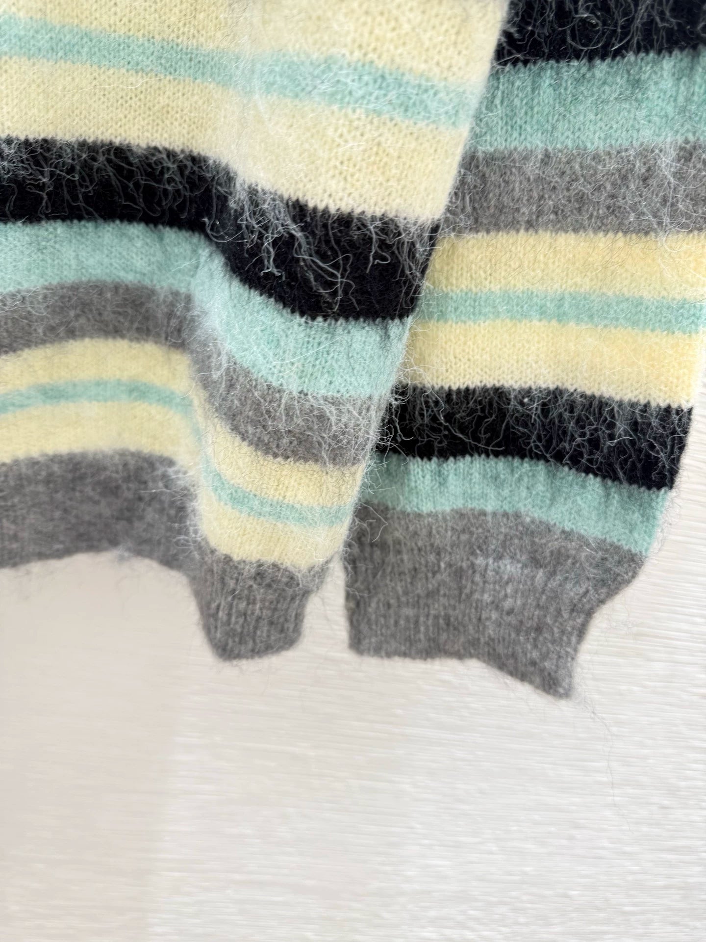 25fw Striped knitted cardigan