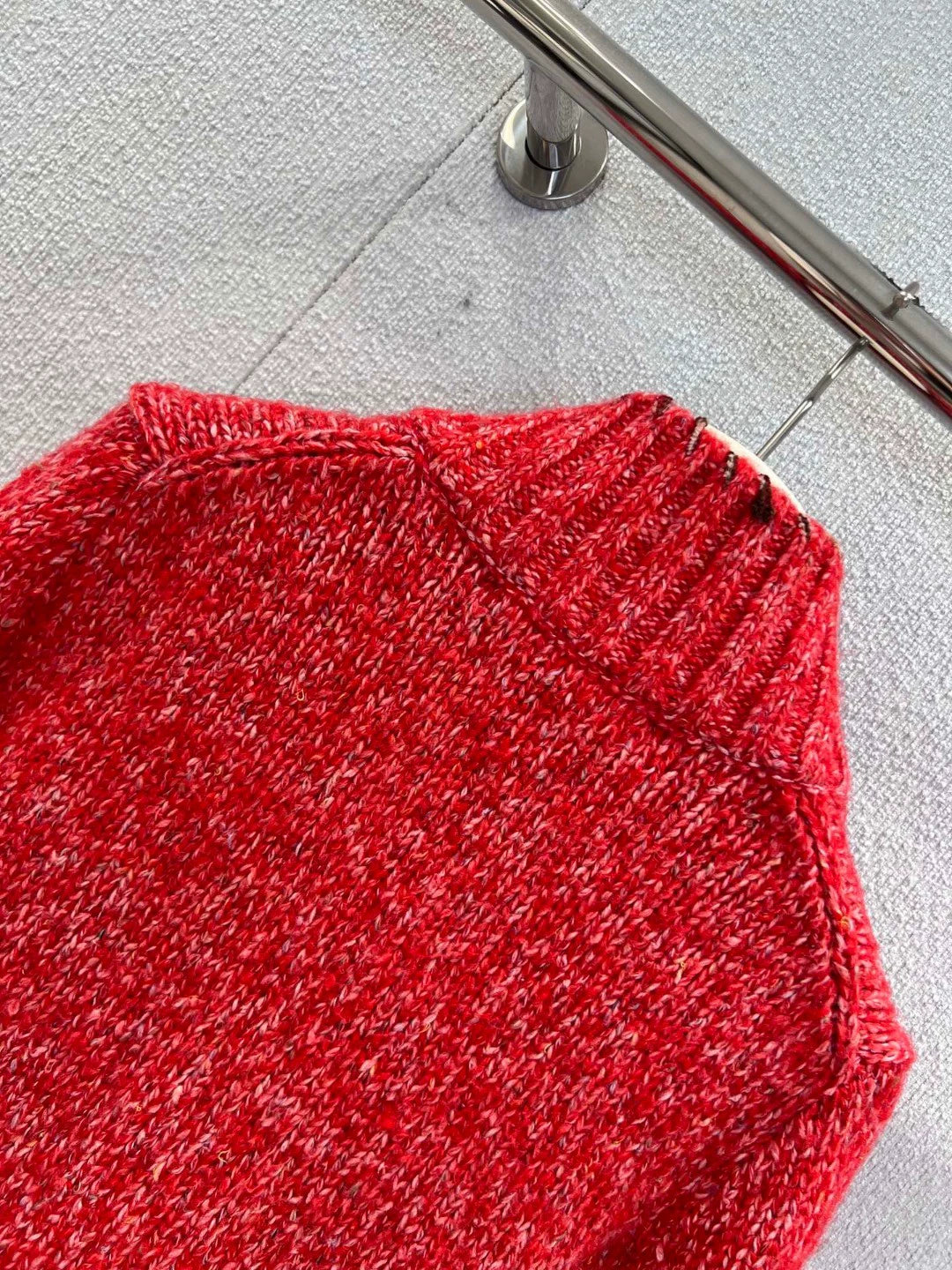 Stand up collar long sleeved sweater jacket