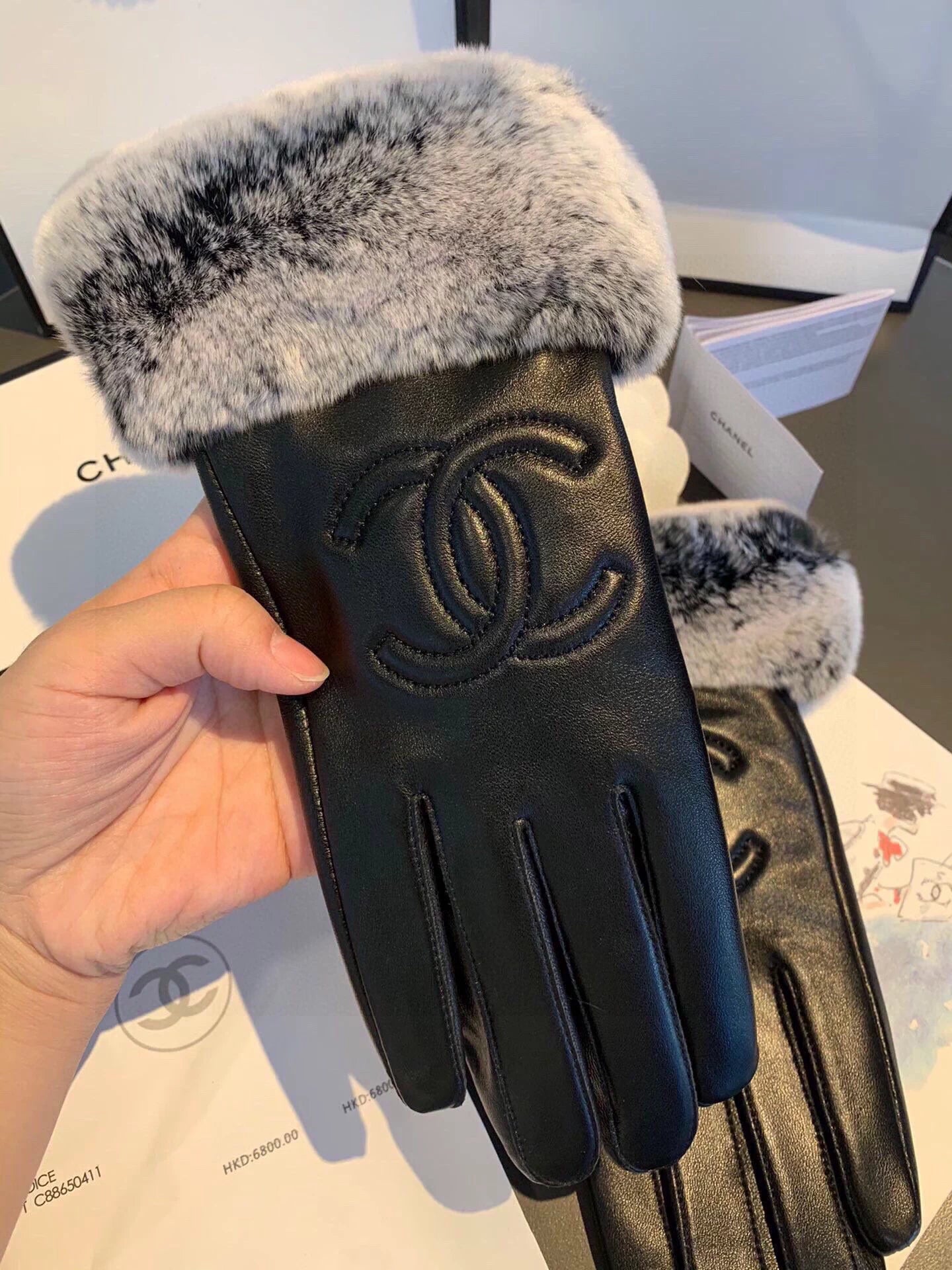 ladies' gloves
