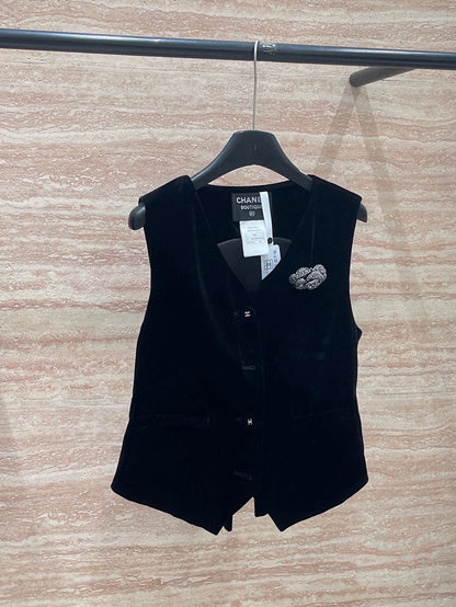 25fw V-neck vest（Medieval Series）