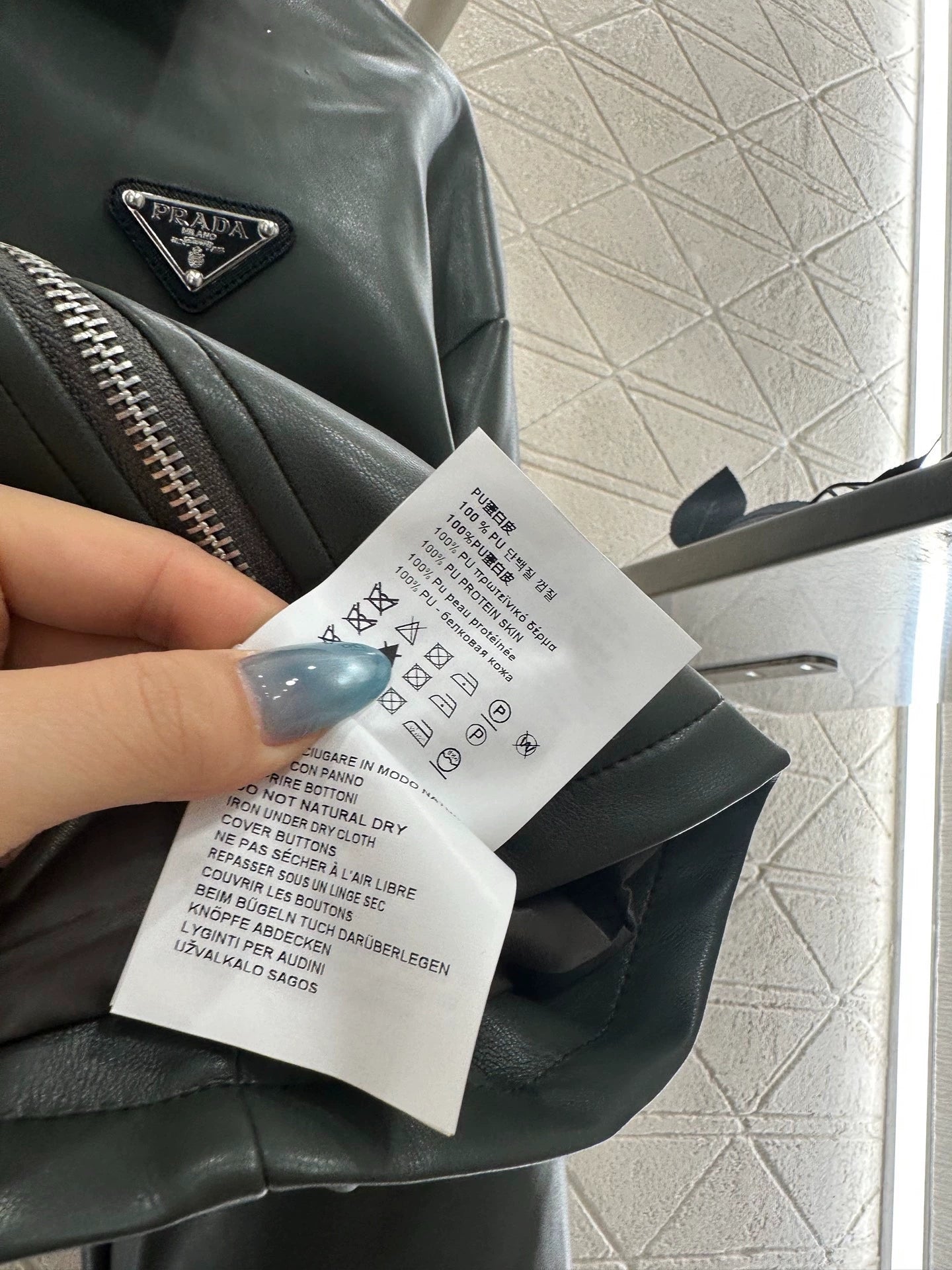 25fw Zipper leather jacket