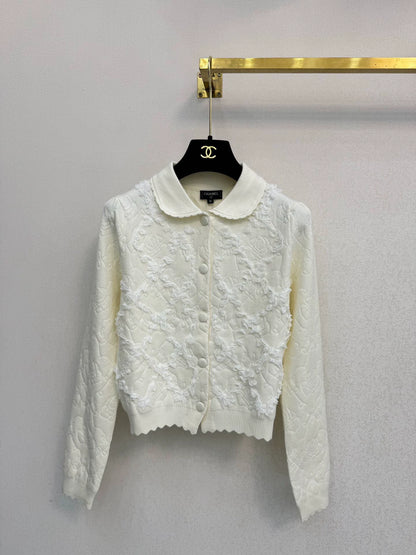 White knitted cardigan