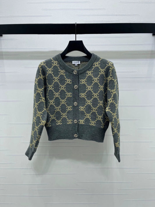 Jacquard knitted cardigan