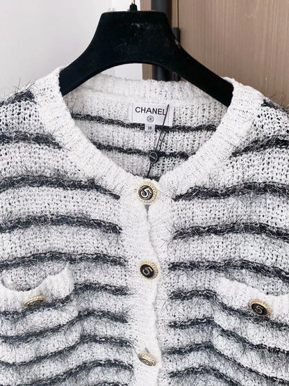 25fw Round neck cardigan