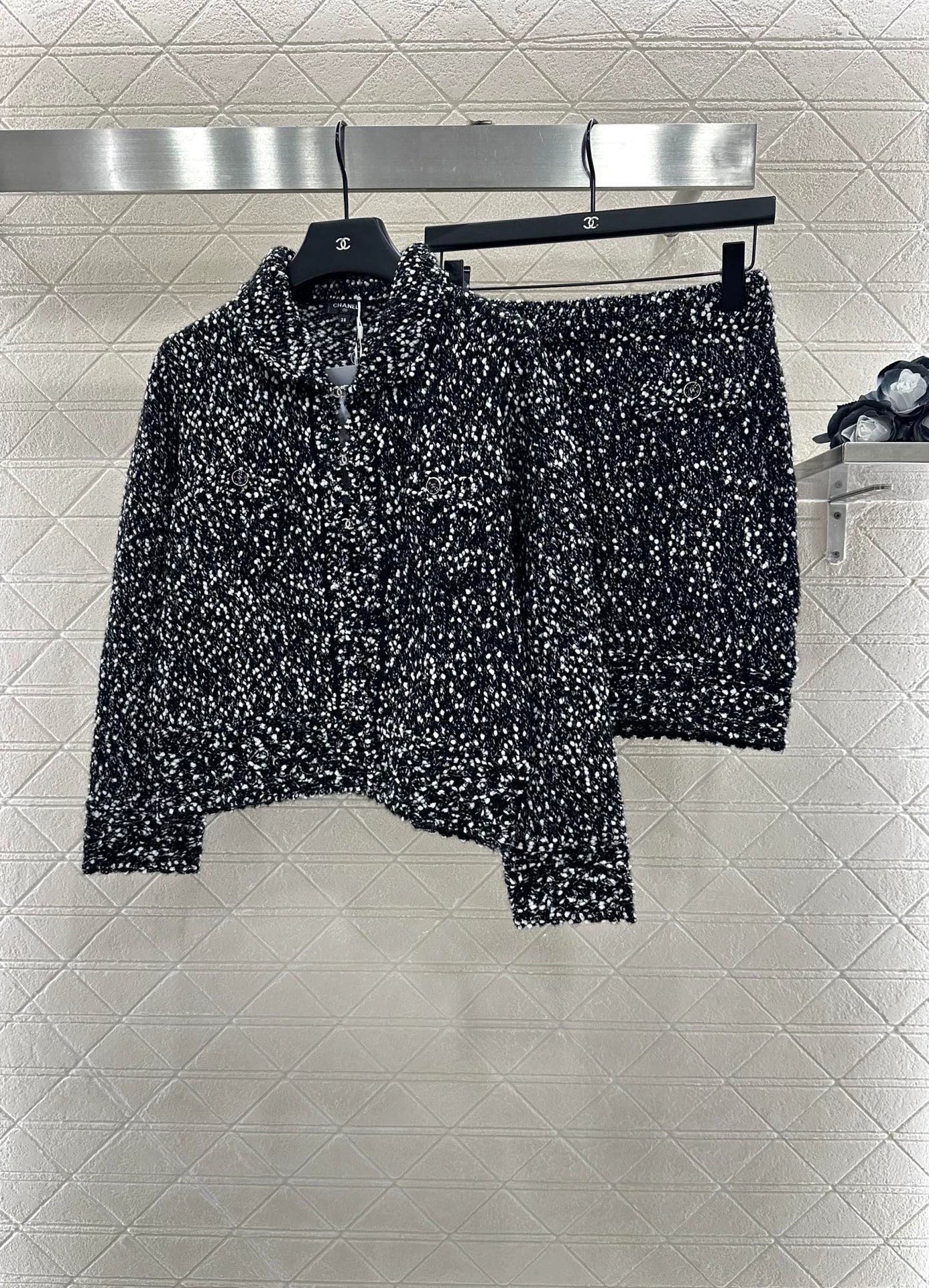 25fw Grain lace knitted cardigan and skirt set