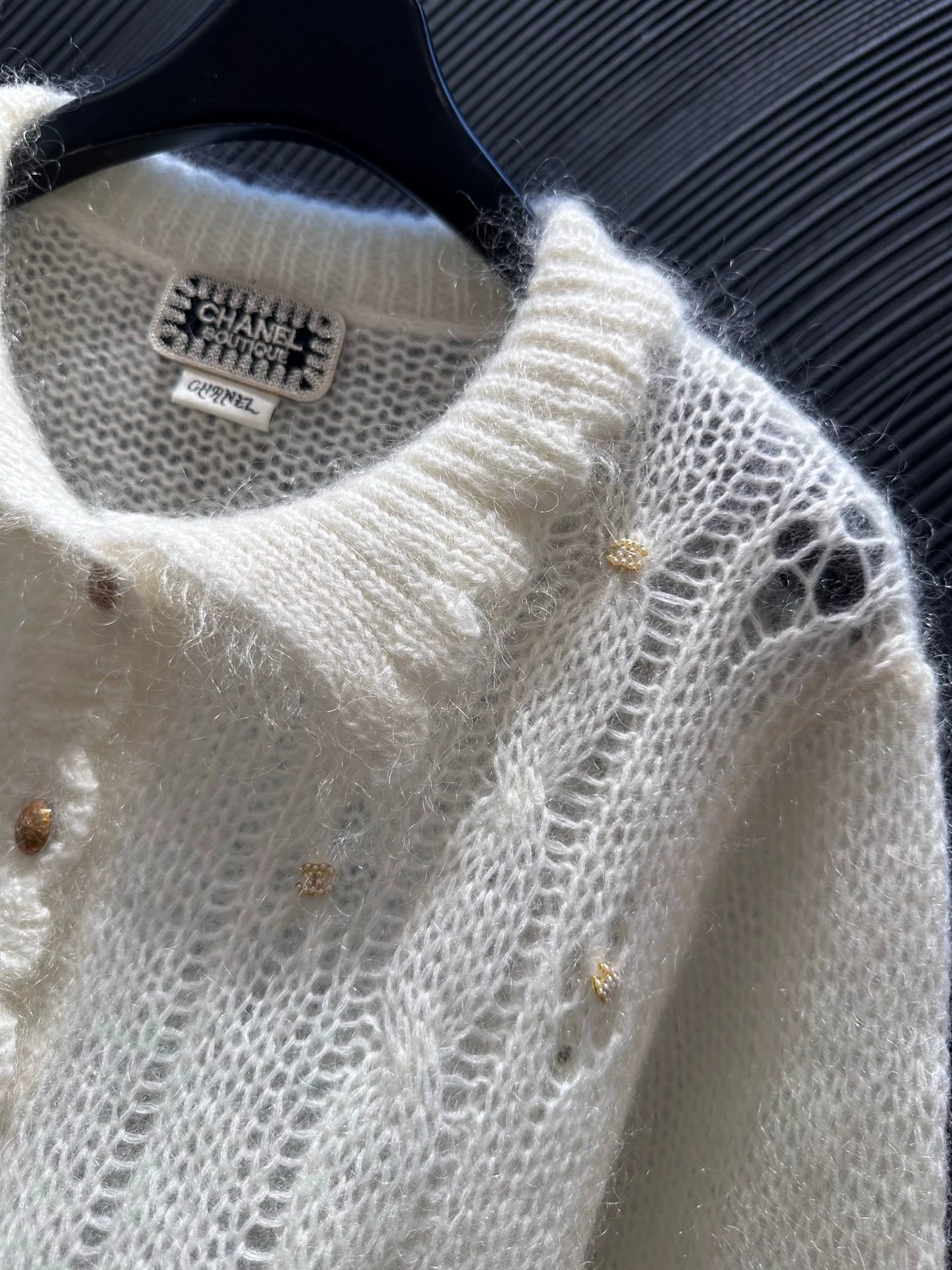 Buckle nail bead lapel sweater