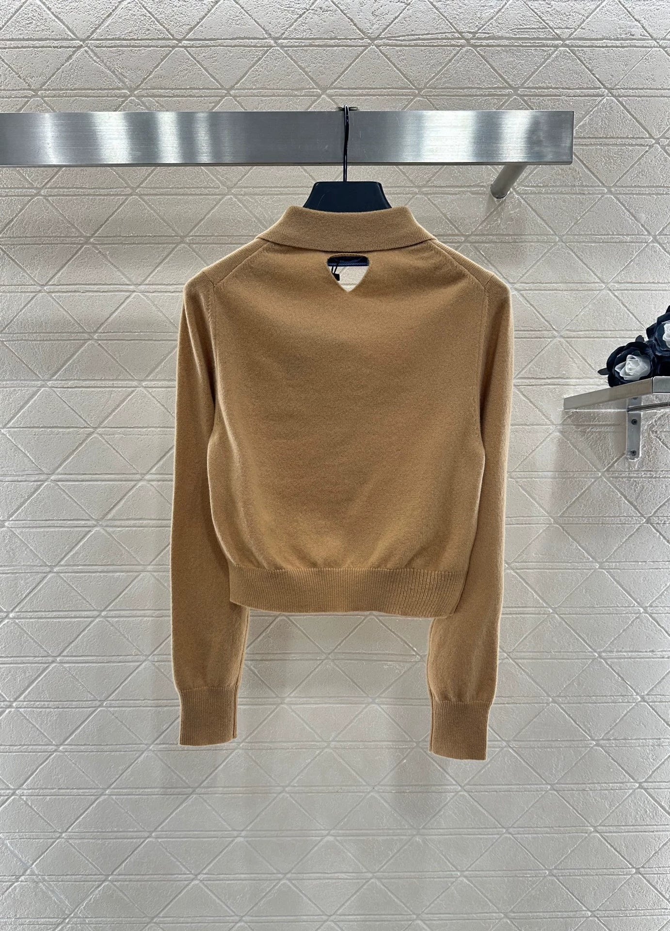 25fw Knitted long sleeved collar